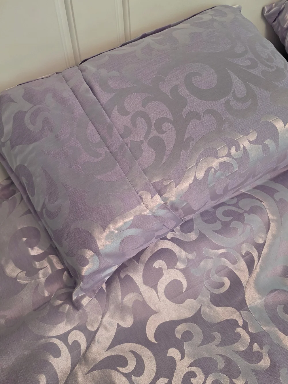 Lavender Decorative Damask Comforter Set - Unbranded